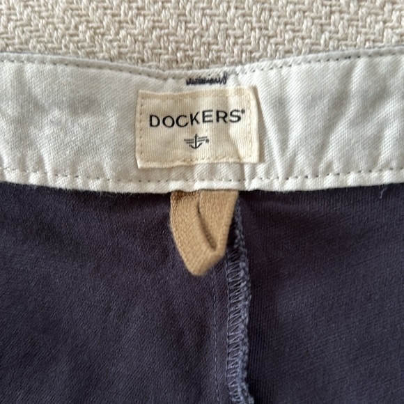 Men’s Dockers Original Shorts, 5 XL Big & Tall Pleated, Marine (Navy) - Picture 6 of 7